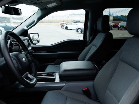 Used 2025 Ford F150 XLT w/ Equipment Group 302A MID image 48