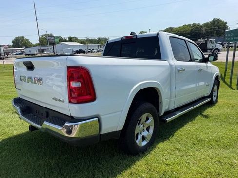 Used 2025 RAM 1500 Big Horn AWD/4WD image 3