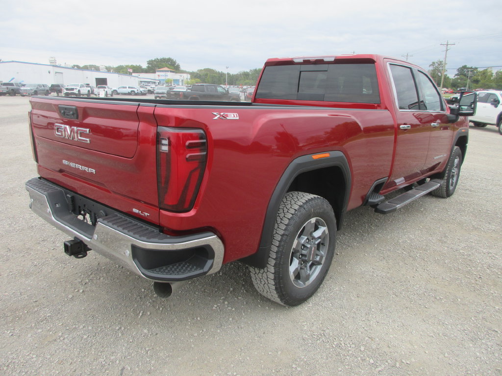 New 2026 GMC Sierra 3500 SLT w/ SLT Premium Package AWD/4WD image 5