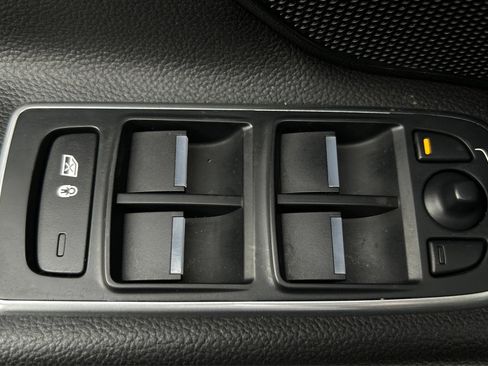 Used 2016 Jaguar XF Prestige image 51