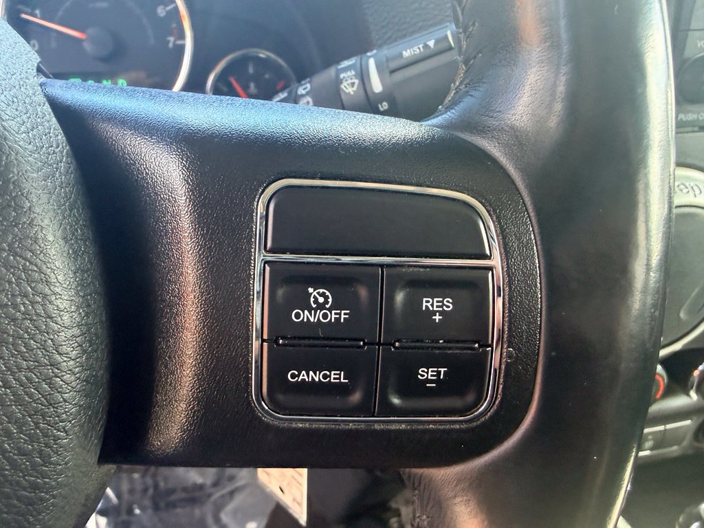 Used 2018 Jeep Wrangler Unlimited Sahara AWD/4WD image 19
