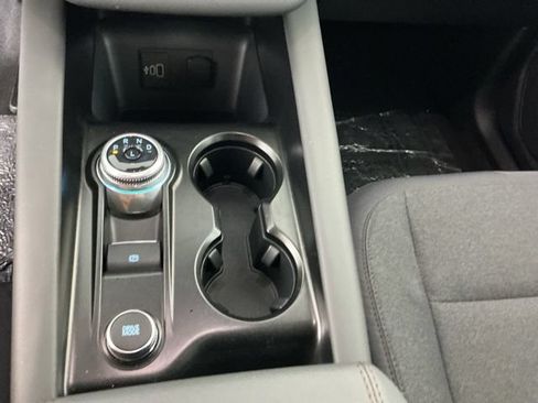 Used 2026 Ford Explorer Active AWD/4WD image 19