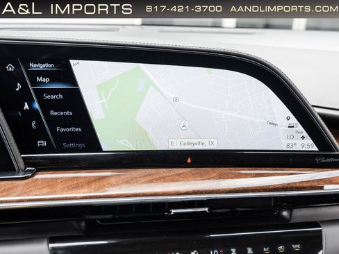 Used 2022 Cadillac Escalade Sport Platinum w/ Heavy-Duty Trailer Package AWD/4WD image 46