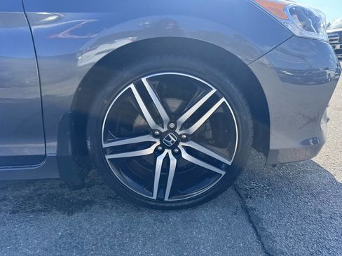 Used 2017 Honda Accord Sport Special Edition image 12