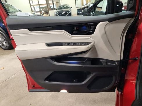 Certified 2025 Honda Odyssey Elite image 23