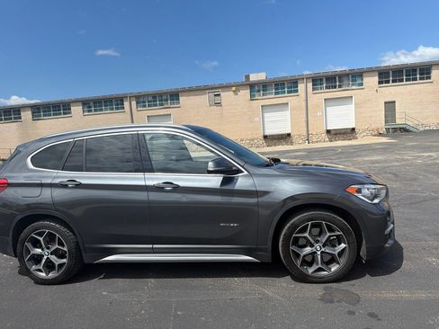 Used 2016 BMW X1 xDrive28i AWD/4WD image 4