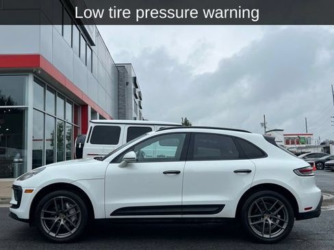 Used 2022 Porsche Macan AWD/4WD image 13