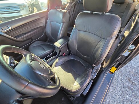 Used 2012 Kia Forte Koup SX w/ Tech Pkg image 11