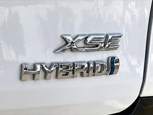 Used 2021 Toyota Sienna XSE image 24