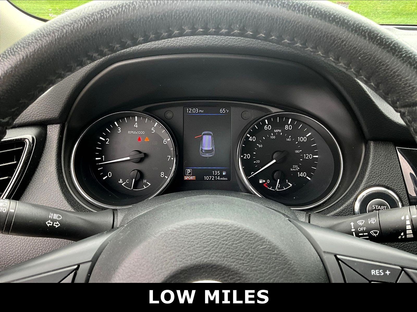 Used 2019 Nissan Rogue SV w/ Premium Package FWD image 4