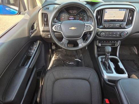 Used 2022 Chevrolet Colorado LT w/ Safety Package RWD image 12