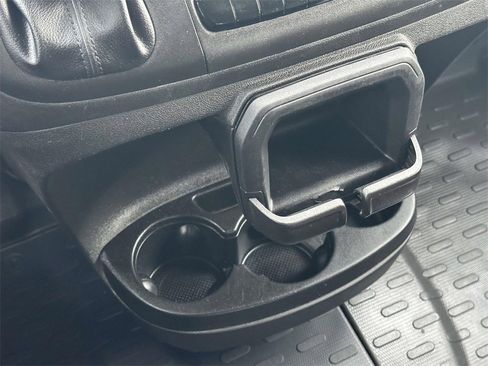 Used 2022 RAM ProMaster 2500 w/ Convenience Group image 32