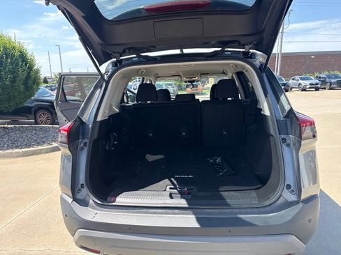 Used 2023 Nissan Rogue S AWD/4WD image 9
