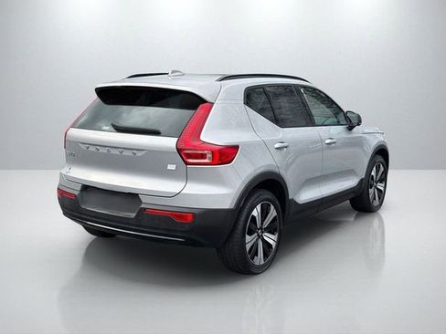 Used 2023 Volvo XC40 Recharge Plus AWD/4WD image 4