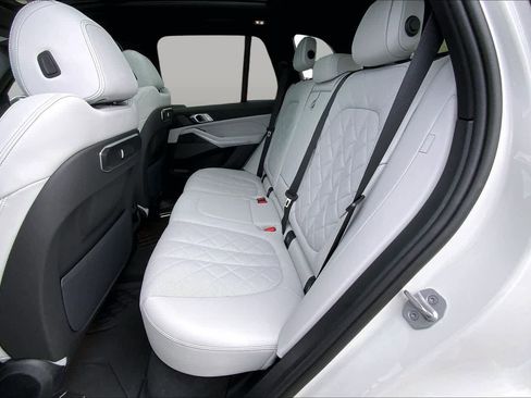 Used 2025 BMW X5 sDrive40i w/ Premium Package RWD image 21