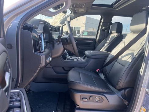 New 2026 GMC Sierra 2500 Denali w/ Denali Reserve Package image 18