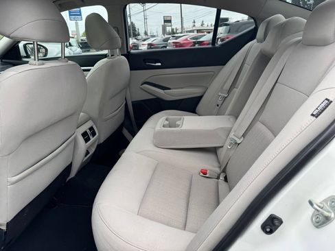 Used 2019 Nissan Altima 2.5 SV FWD image 16