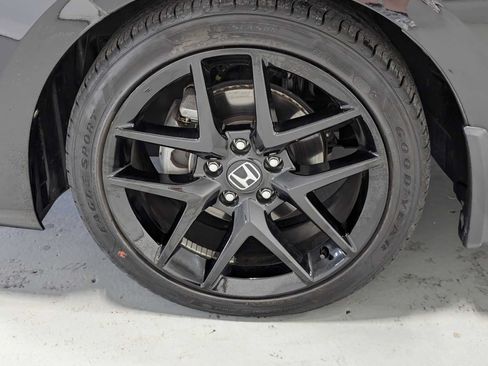 Certified 2024 Honda Civic Sport image 3