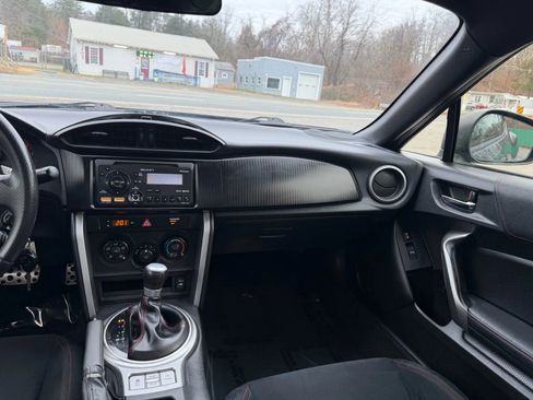 Used 2013 Scion FR-S image 27