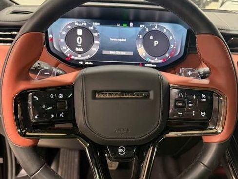 Used 2025 Land Rover Range Rover Sport SV Edition Two image 27