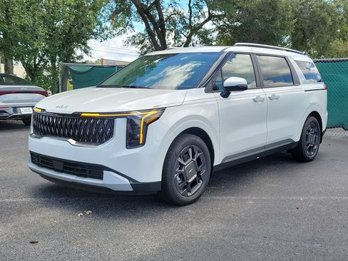 New 2026 Kia Carnival EX FWD image 2