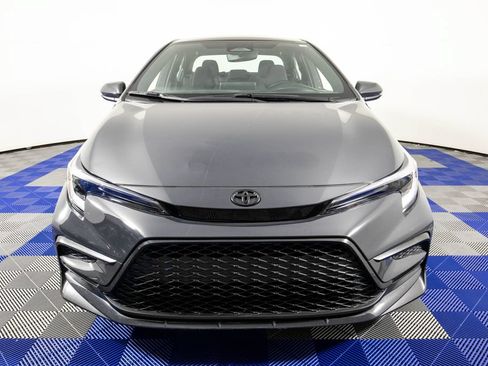 Used 2024 Toyota Corolla SE FWD image 2