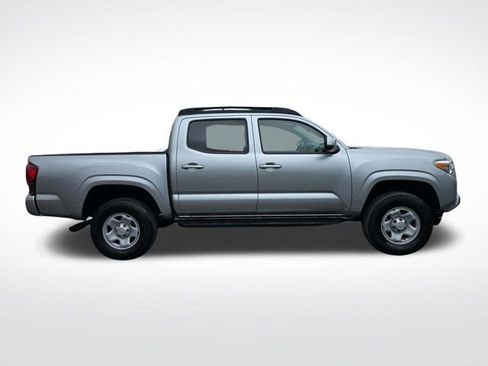 Used 2023 Toyota Tacoma SR AWD/4WD image 4