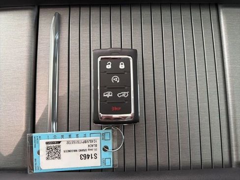 New 2026 Jeep Grand Wagoneer Limited image 39