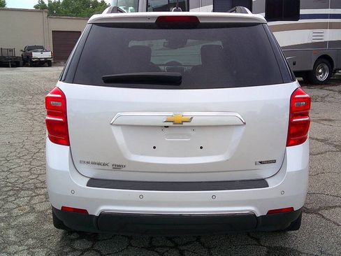 Used 2017 Chevrolet Equinox Premier w/ Enhanced Convenience Package AWD/4WD image 6
