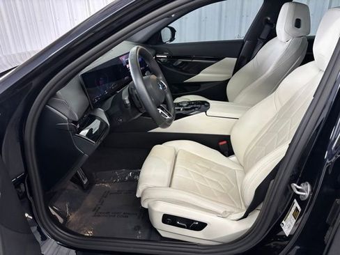 Used 2024 BMW 530i w/ M Sport Package RWD image 2