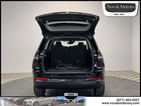 Used 2023 Jeep Grand Cherokee L Limited image 6