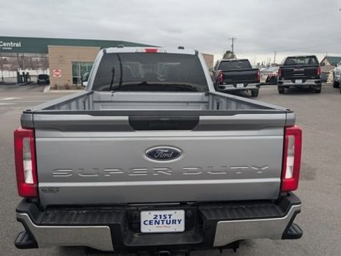 Used 2024 Ford F350 XLT image 9