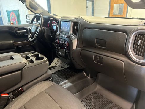 Used 2021 Chevrolet Silverado 1500 LT AWD/4WD image 41