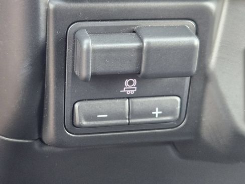Used 2020 Chevrolet Silverado 3500 LTZ AWD/4WD image 33