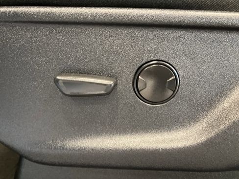 Used 2024 Ford F350 XLT image 12