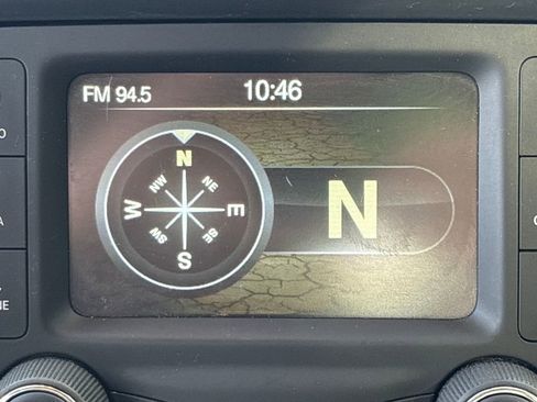 Used 2017 Jeep Renegade Limited image 26