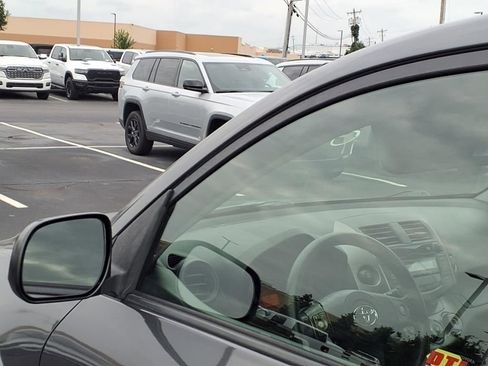 Used 2010 Toyota RAV4 Sport image 22