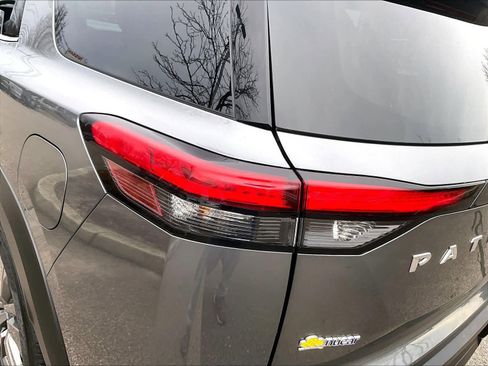 Certified 2024 Nissan Pathfinder S image 33