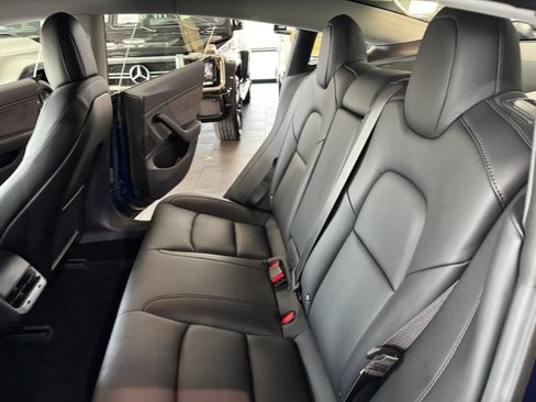 Used 2018 Tesla Model 3 Long Range RWD image 19