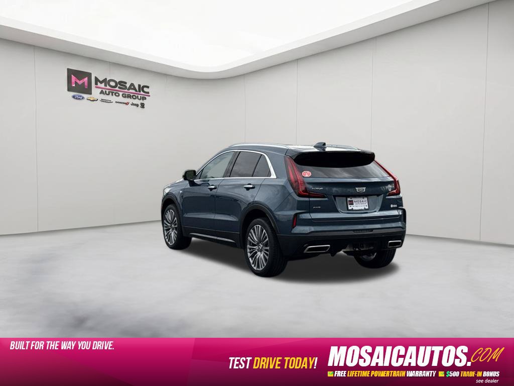 Used 2025 Cadillac XT4 Premium Luxury AWD/4WD image 5