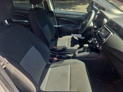 Used 2024 Nissan Versa S w/ Trunk Package FWD image 10