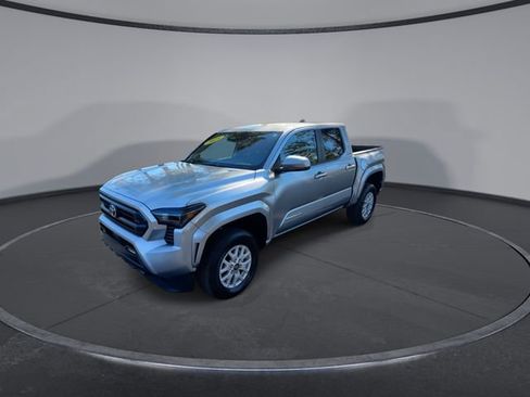 Used 2025 Toyota Tacoma SR5 image 8
