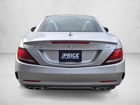 Used 2017 Mercedes-Benz SLC 43 AMG image 6
