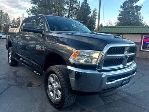 Used 2017 RAM 2500 Tradesman w/ Chrome Appearance Group image 9