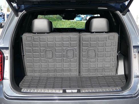 Used 2024 Hyundai Palisade Calligraphy image 23