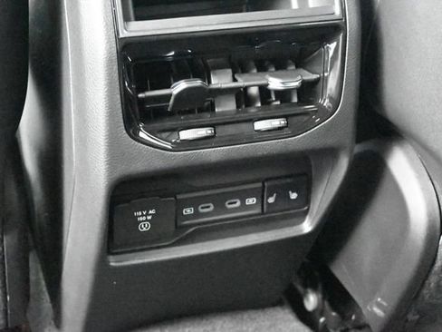 Used 2026 Jeep Grand Cherokee Limited w/ Luxury Tech Group II AWD/4WD image 27