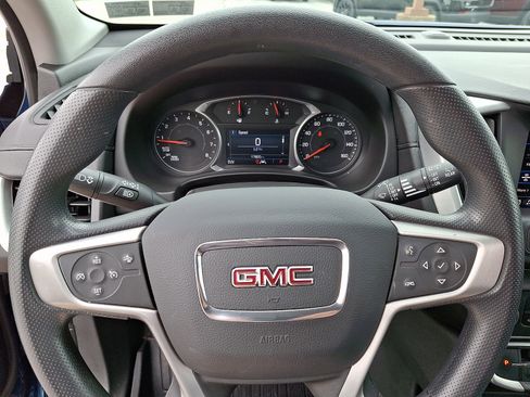 Used 2022 GMC Terrain SLE w/ Driver Convenience Package AWD/4WD image 18