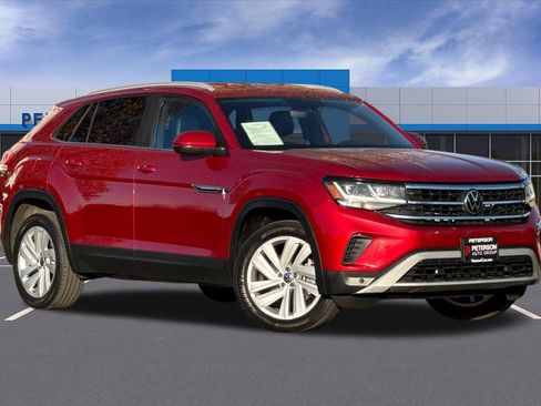 Used 2020 Volkswagen Atlas Cross Sport SE AWD/4WD image 2
