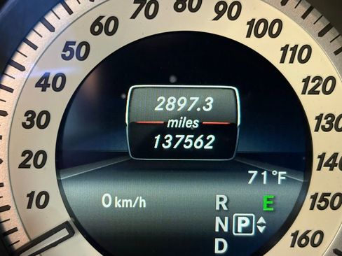 Used 2014 Mercedes-Benz E 350 Sedan image 11