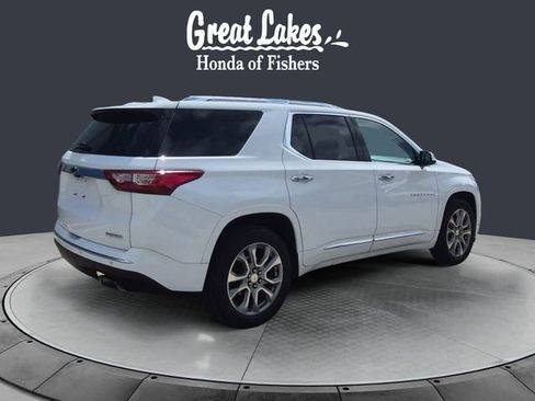Used 2019 Chevrolet Traverse Premier w/ Driver Confidence II Package FWD image 5
